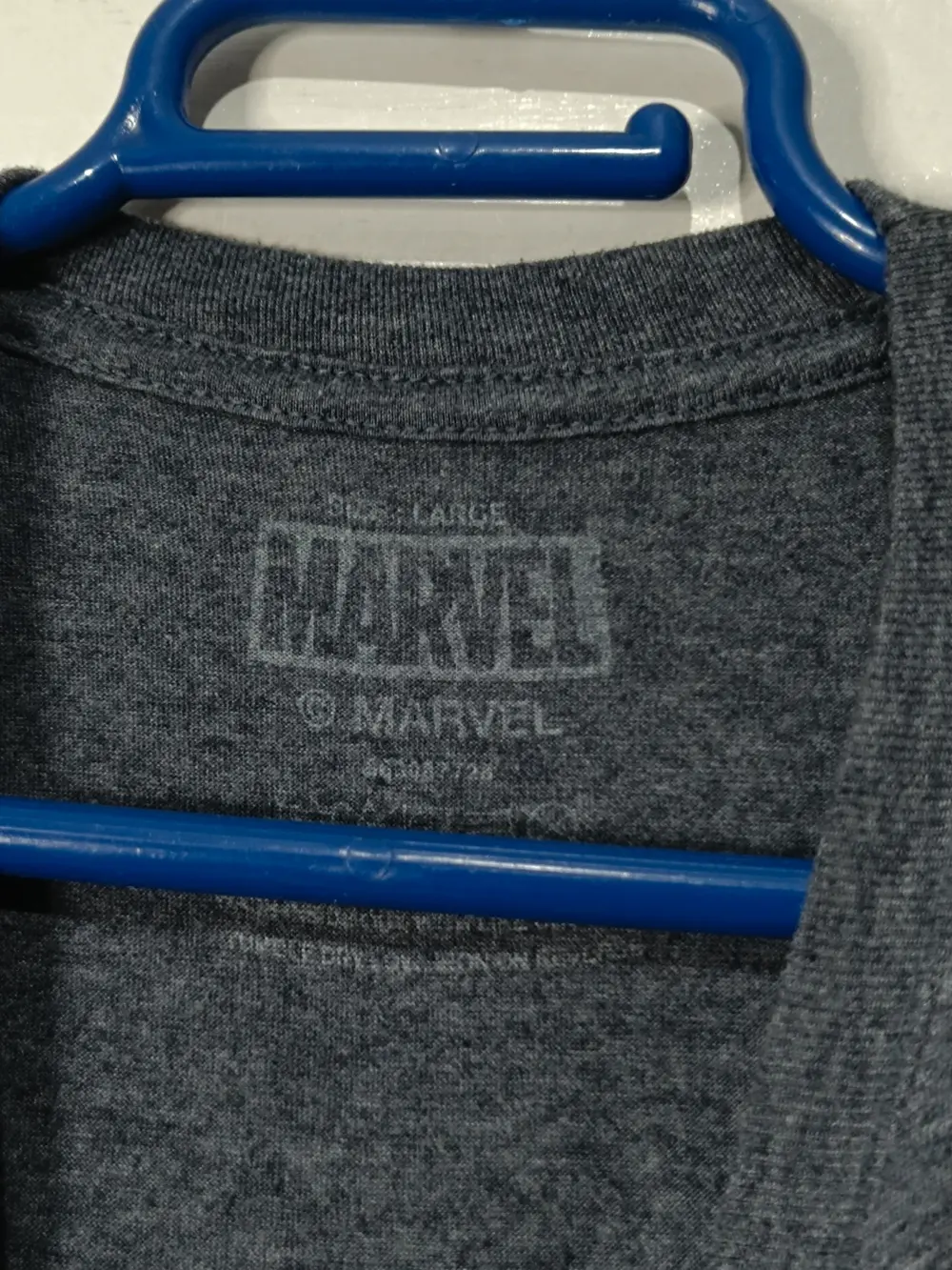 Camiseta Marvel Capitan America talla L pero sirve para M ver medidas, foto 4
