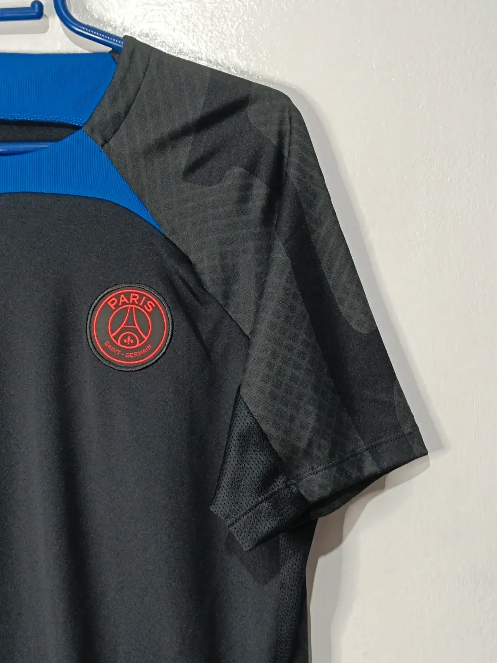 Camiseta Jordan x Paris Saint Germain Strike talla M, foto 4