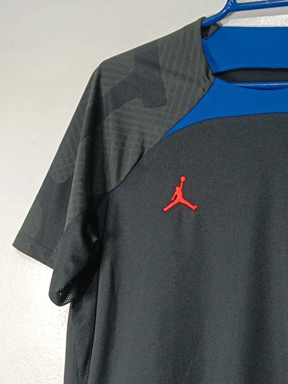 Camiseta Jordan x Paris Saint Germain Strike talla M, foto 5