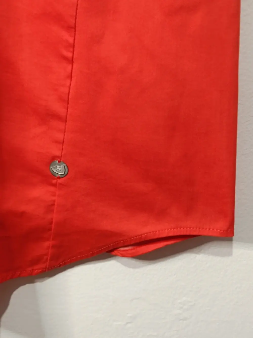 Vestido camisero midi manga larga en un tono rojo Milano Italy talla 36, foto 2