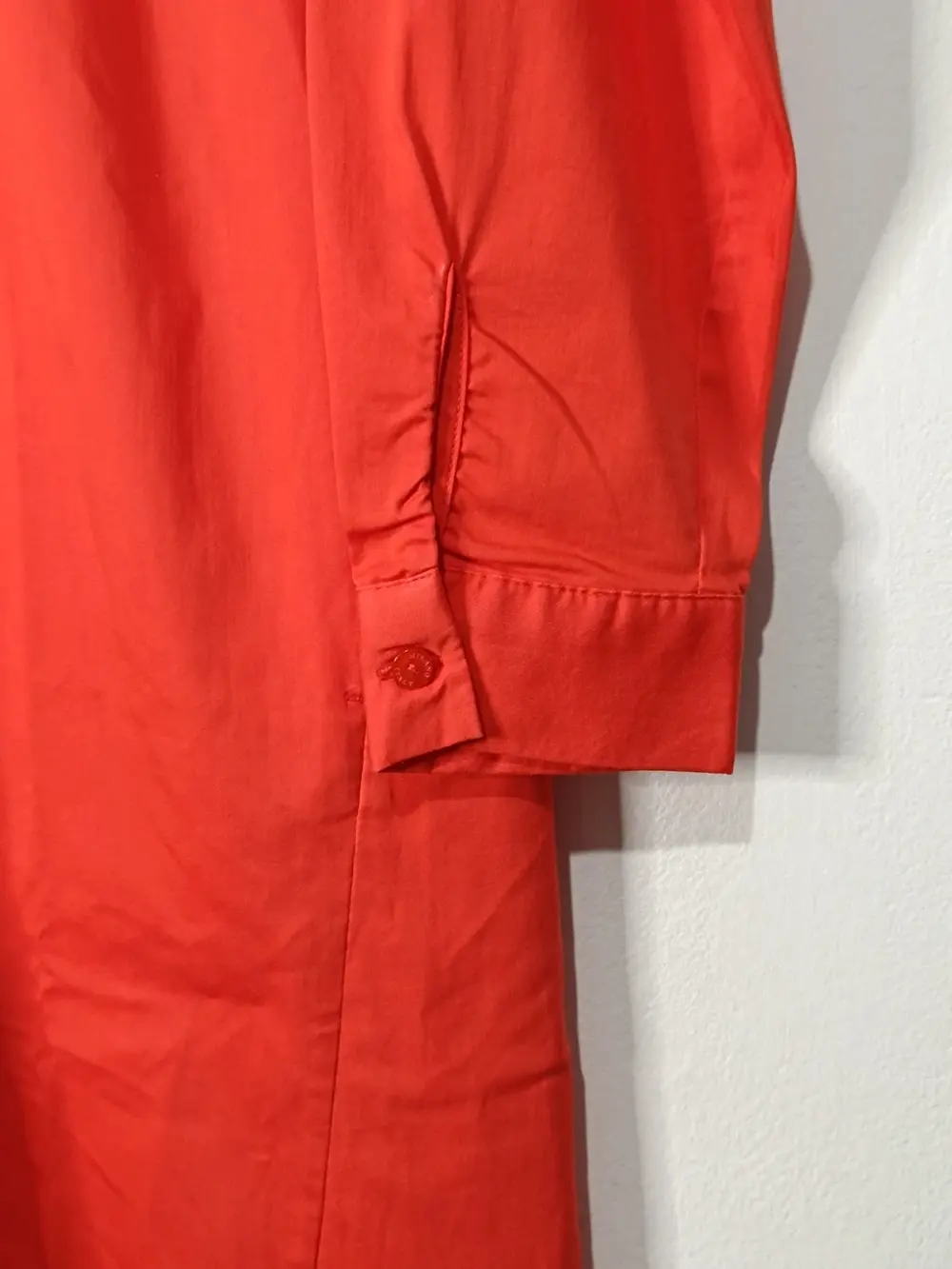 Vestido camisero midi manga larga en un tono rojo Milano Italy talla 36, foto 4