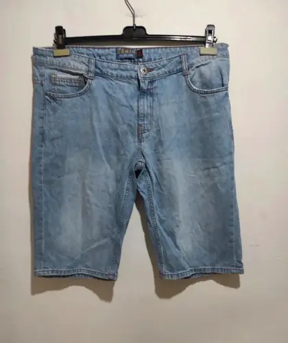Pantalon vaquero corto Denim talla XXL*