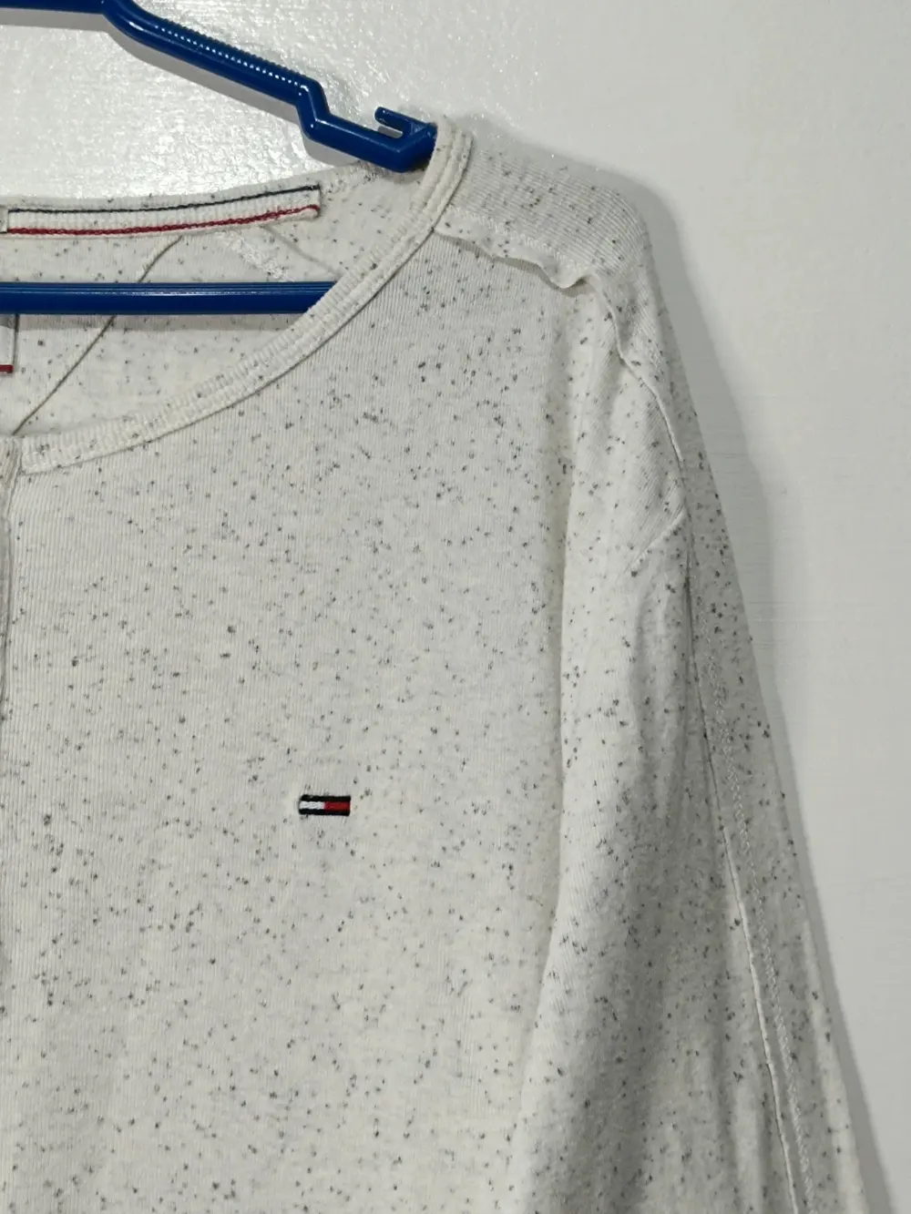 Camiseta manga larga cuello Henley Tommy Hilfiger Denim talla XL, foto 4