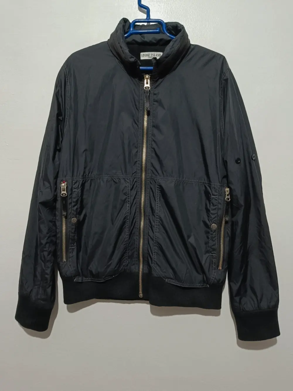 Chaqueta estilo bomber Stone Island talla XL pero
