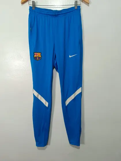 Pantalón entrenamiento Nike FC Barcelona Strike talla S ver medidas