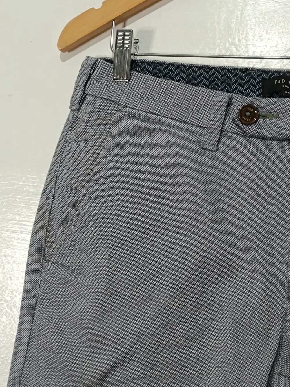 Pantalón gris chino Ted Baker talla M ver medidas, foto 4