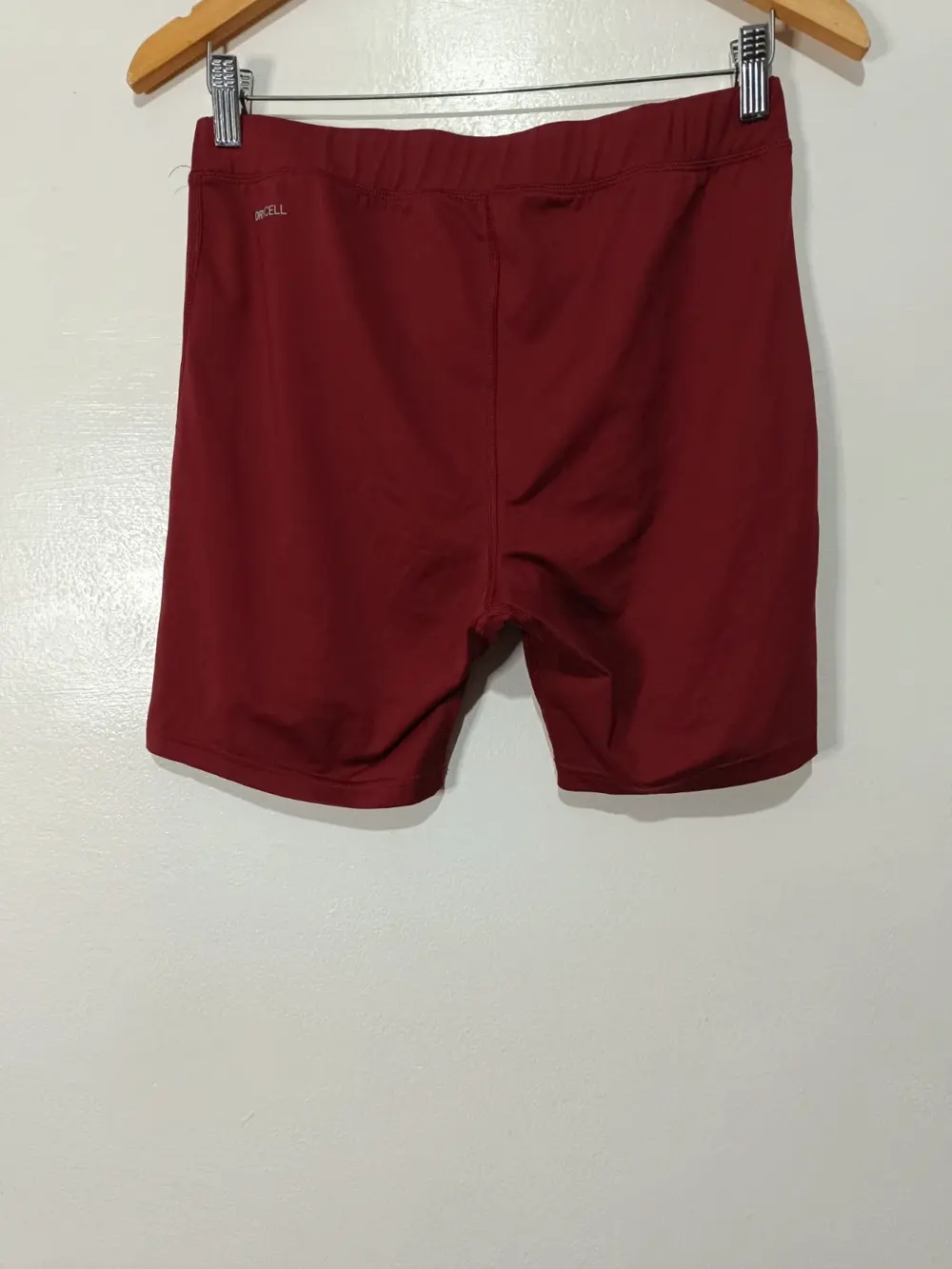 Pantalón corto Puma Drycell talla L sirve para M ver medidas, foto 4