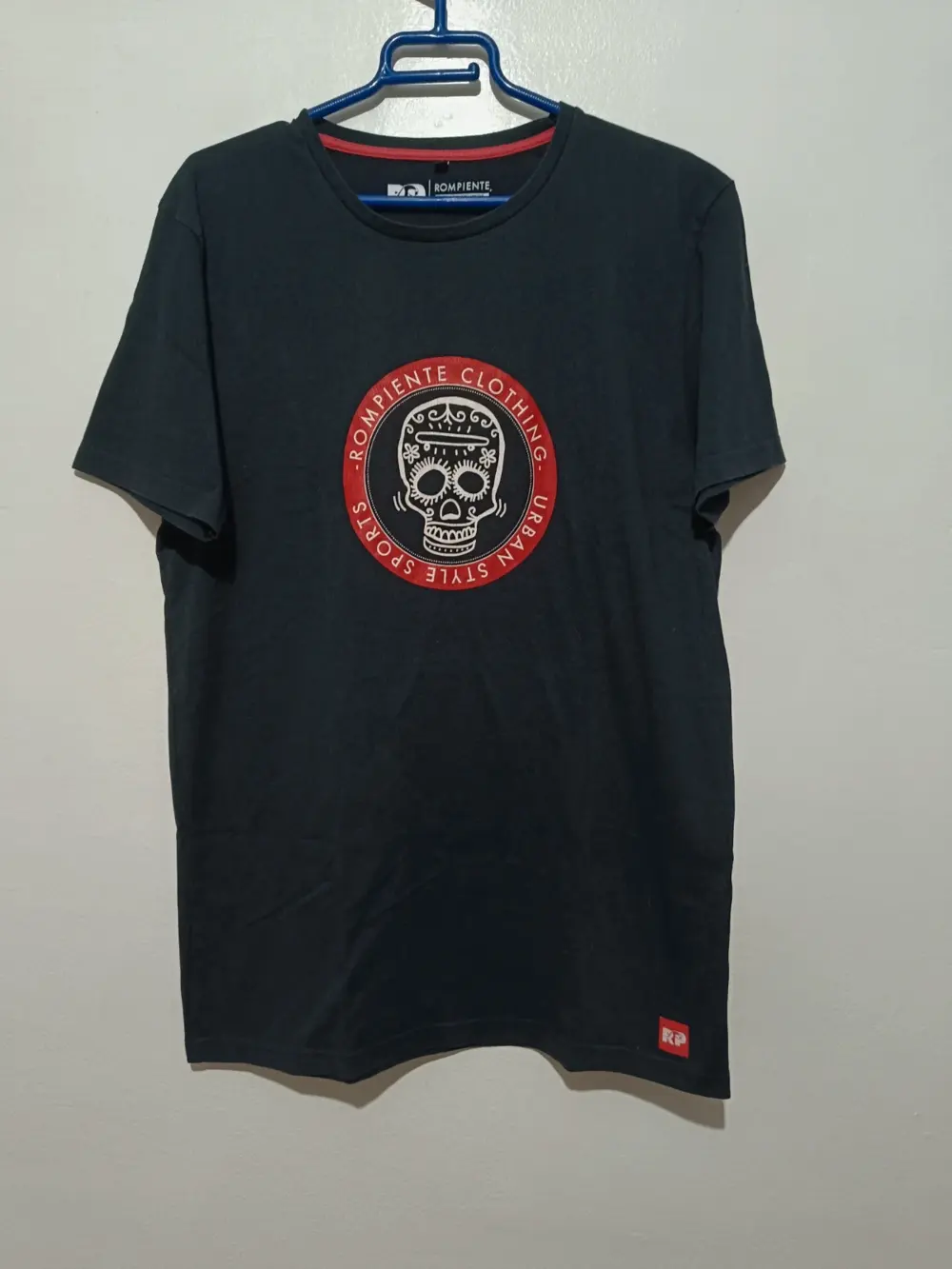 Camiseta urbana Rompiente talla L ver medidas