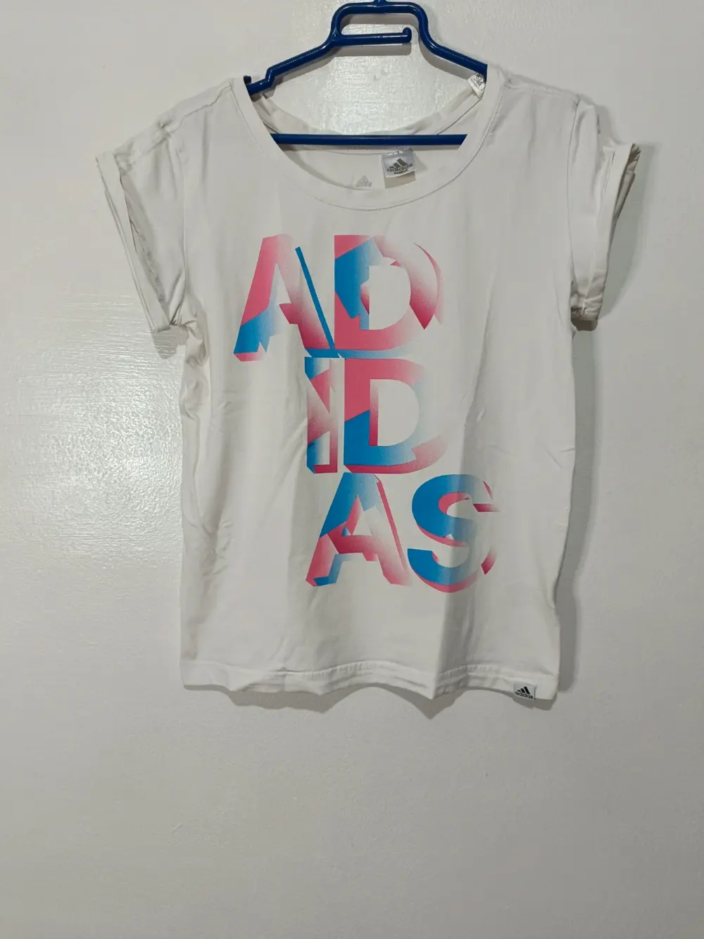 Camiseta multicolor Adidas talla S