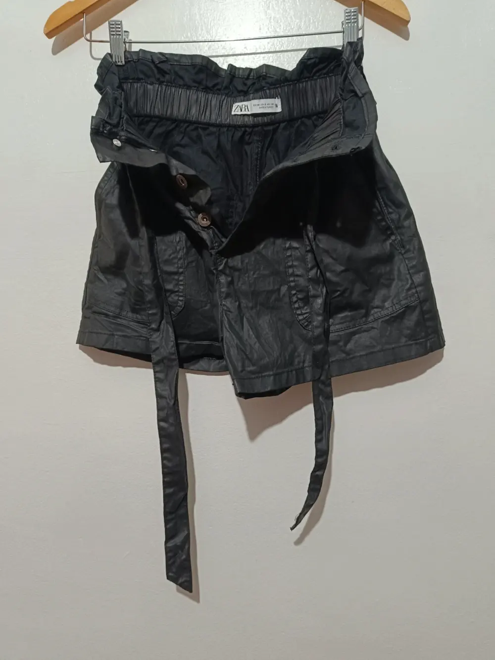 Pantalón corto Zara talla 38 ver medidas, foto 4