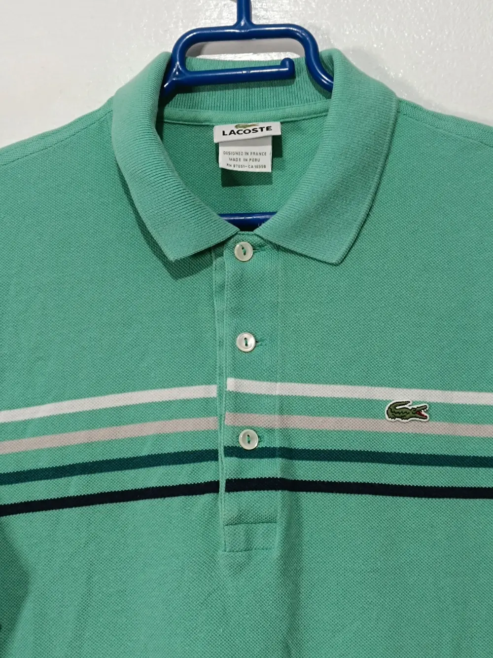Polo Verde a rayas Lacoste talla 4 equivale a una M sirve para S ver medidas, foto 4