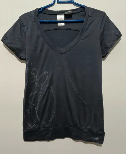 Camiseta vintage Adidas talla 38*
