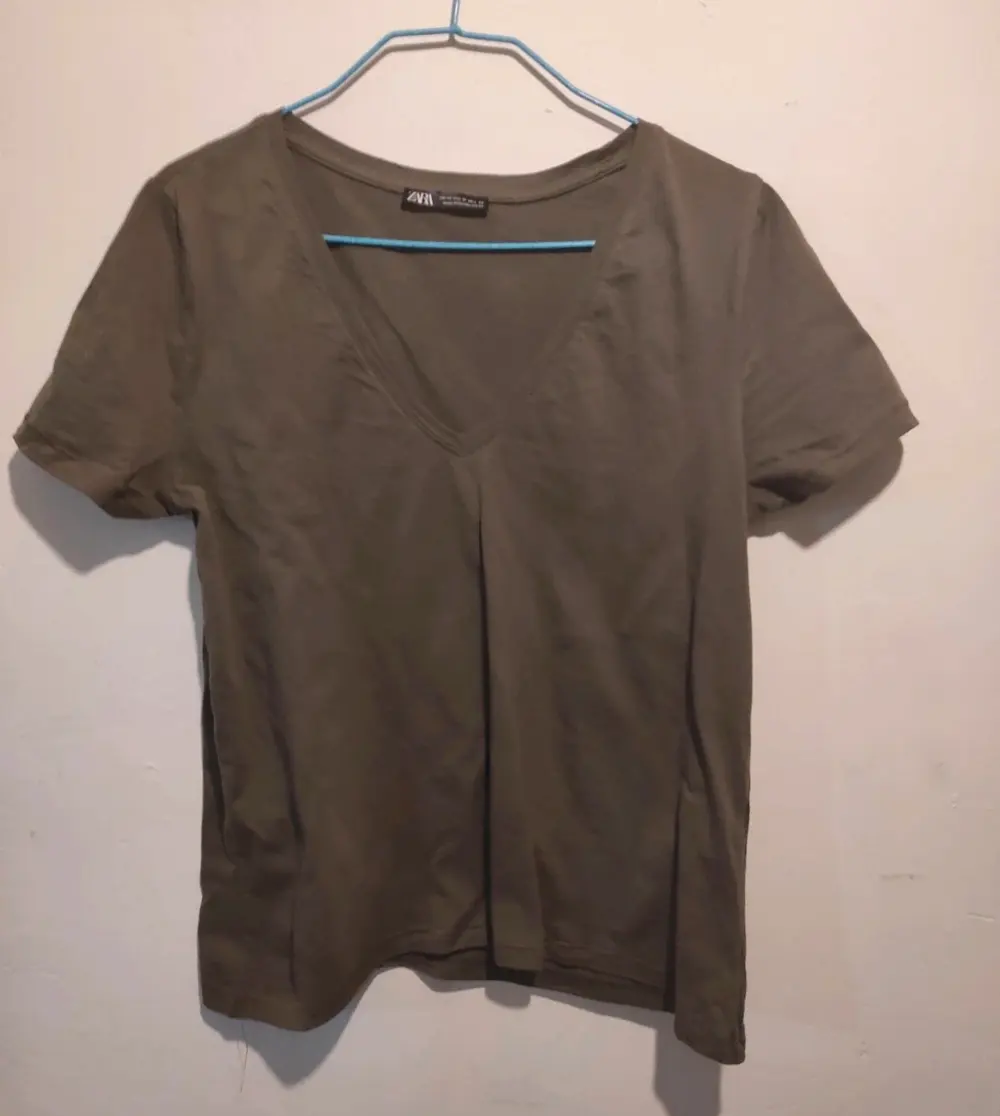 Camiseta lisa Zara talla M*