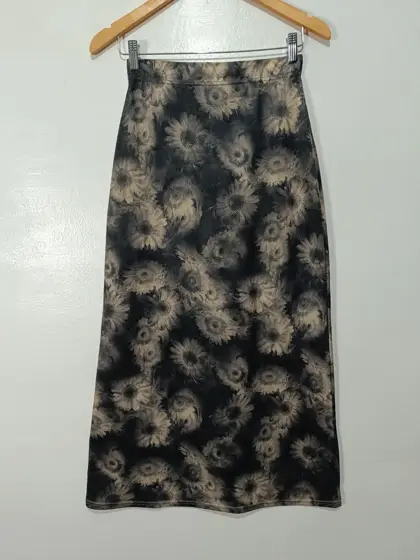 Falda midi estilo vintage Moderato Paris talla S ver medidas