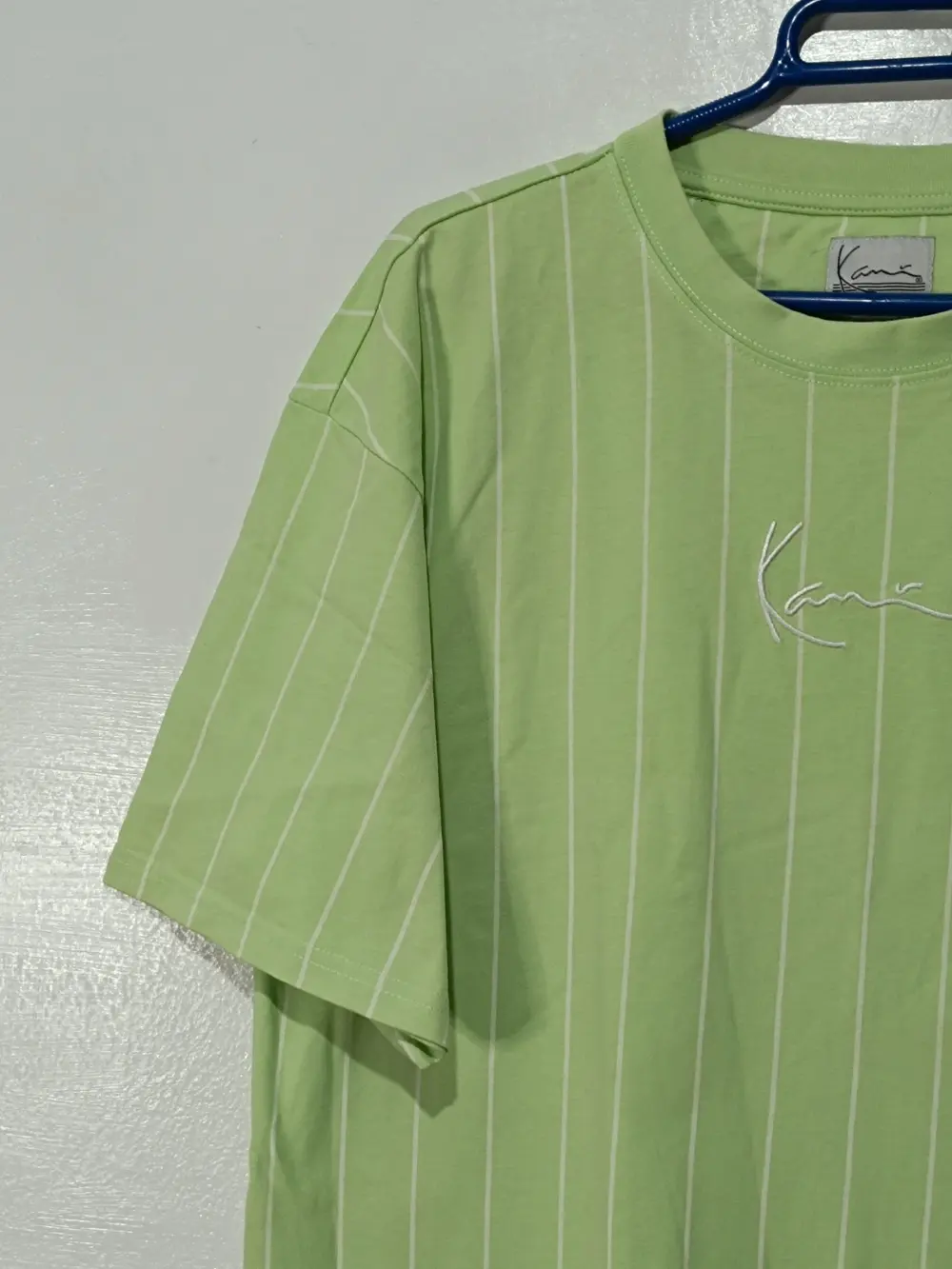 Camiseta Karl Kani Small signature pinstripe talla S ver medidas, foto 4