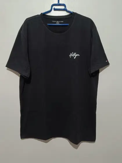 Camiseta manga corta Tommy Hilfiger talla XL ver medidas