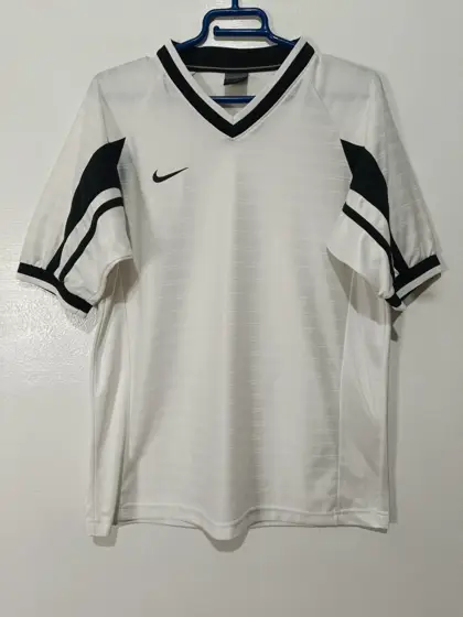 Camiseta Nike vintage años 90 Nike striped soccer talla S ver medidas