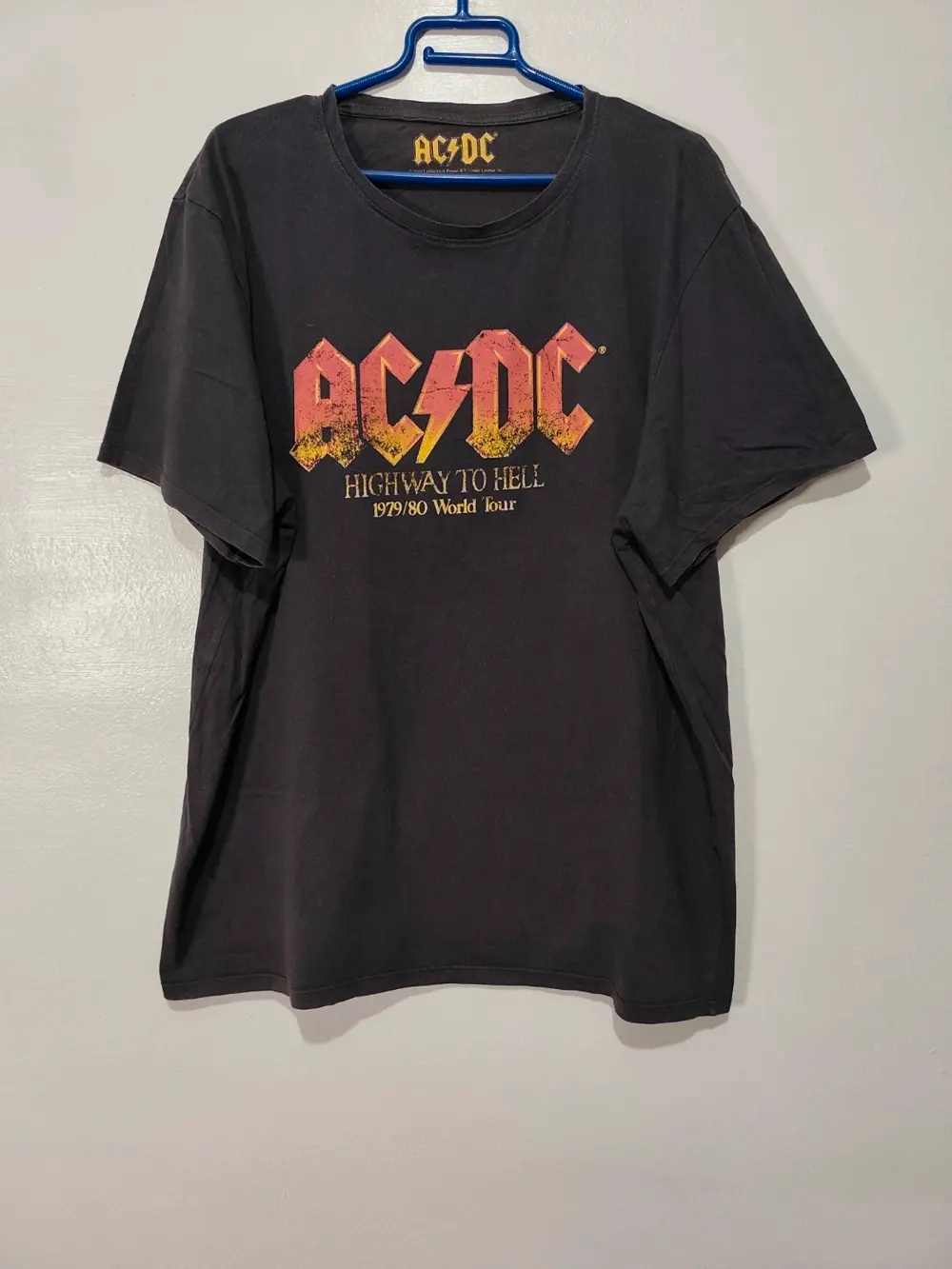 Camiseta AC/DC Highway to Hell año 2019 talla XXL pero es mas una XL ver medidas