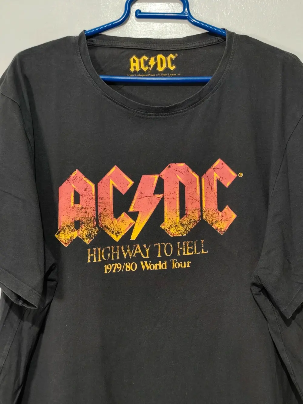 Camiseta AC/DC Highway to Hell año 2019 talla XXL pero es mas una XL ver medidas, foto 2