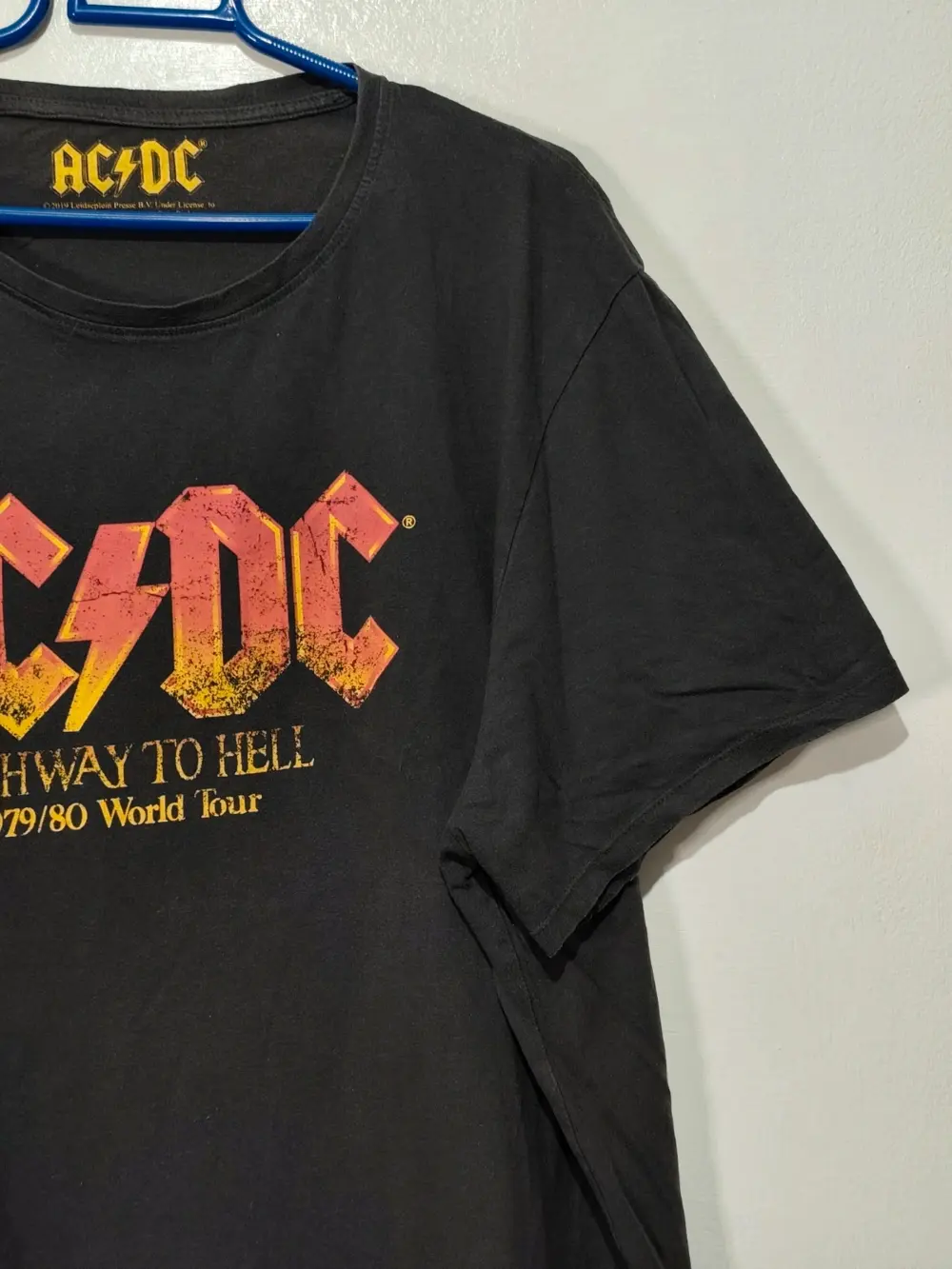Camiseta AC/DC Highway to Hell año 2019 talla XXL pero es mas una XL ver medidas, foto 4