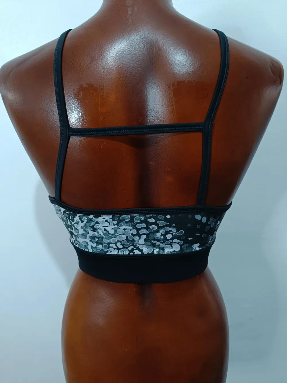 Sujetador deportivo Reebok Modern Safari Bralette talla XS, foto 3