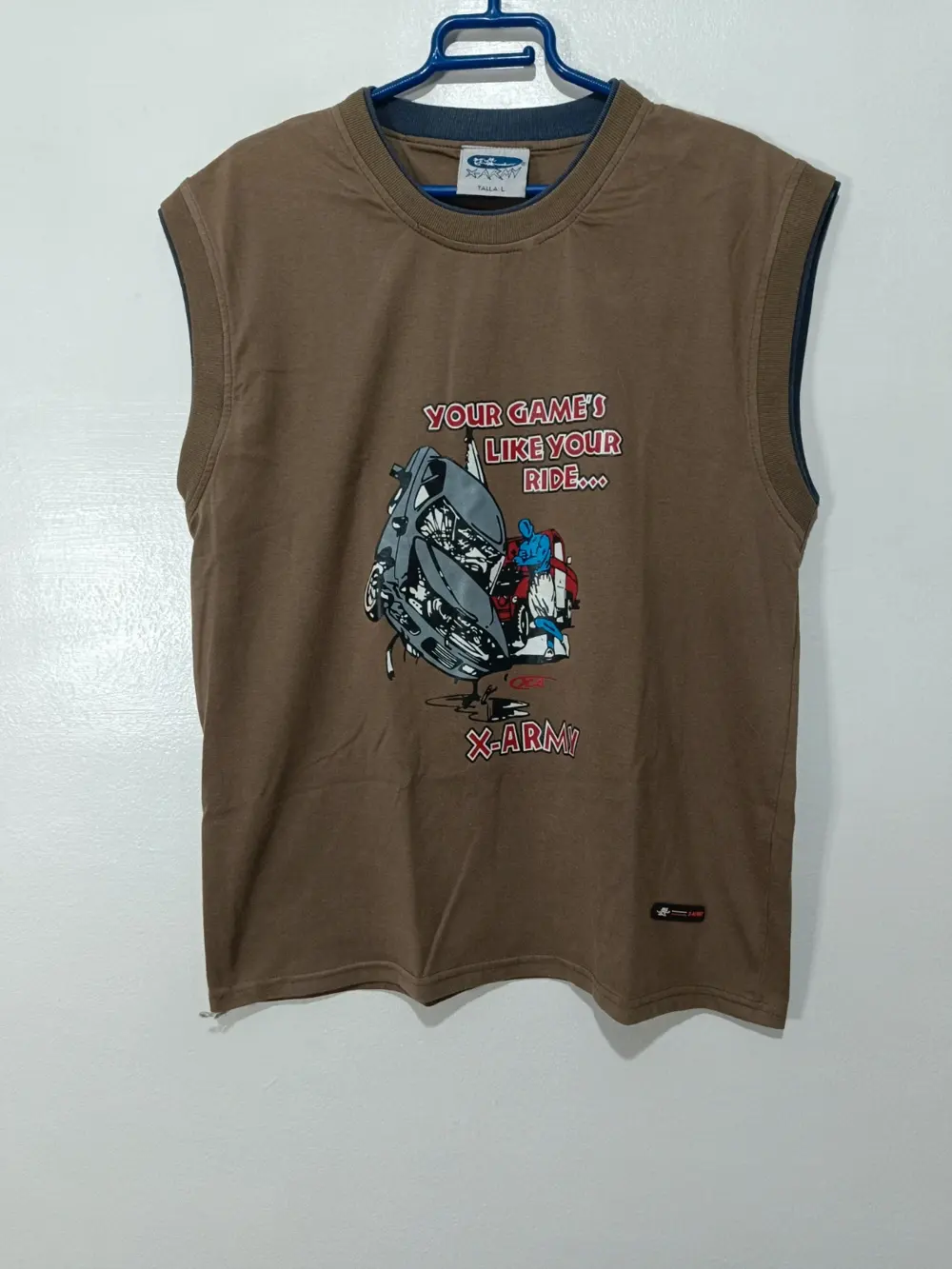 Camiseta vintage Y2K sin mangas X-army talla L
