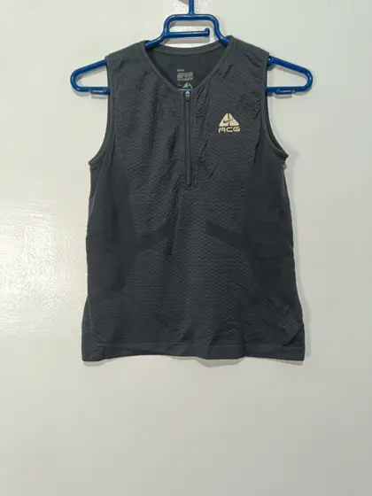Chaleco técnico Nike ACG trail running talla XS/S ver medidas