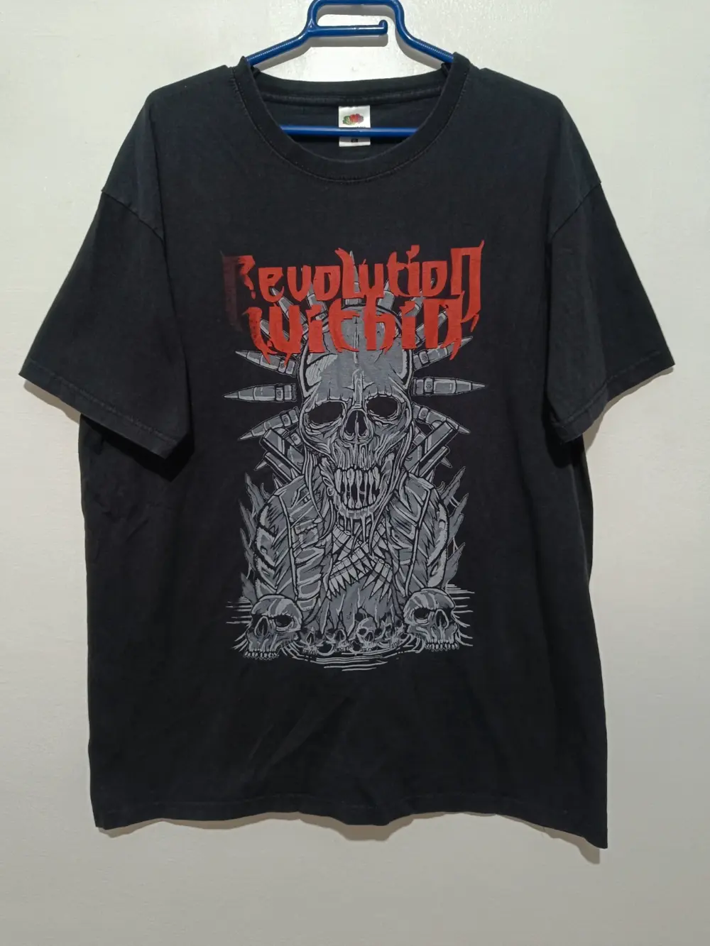 Camiseta vintage Musica Trash/Metal Revolution Within talla XL ver medidas