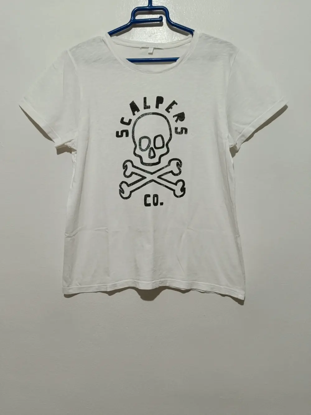 Camiseta manga corta Calavera Scalpers talla L ver medidas