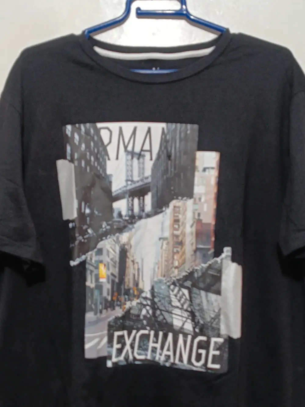 Camiseta vintage Armani Exchange estampado gráfico talla XXL sirve para XL ver medidas, foto 2