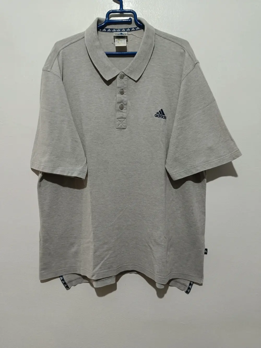 Polo vintage Adidas talla XL sirve para XXL ver medidas