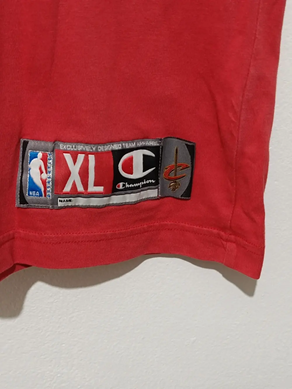 Camiseta NBA LeBron James Cleveland Cavaliers Champion talla XL sirve para L ver medidas, foto 2