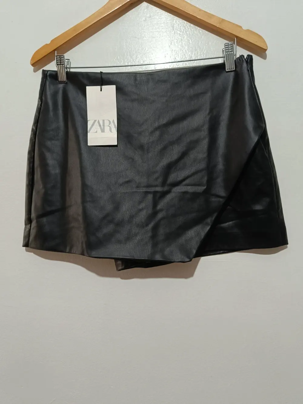 Mini falda cruzada Zara talla L