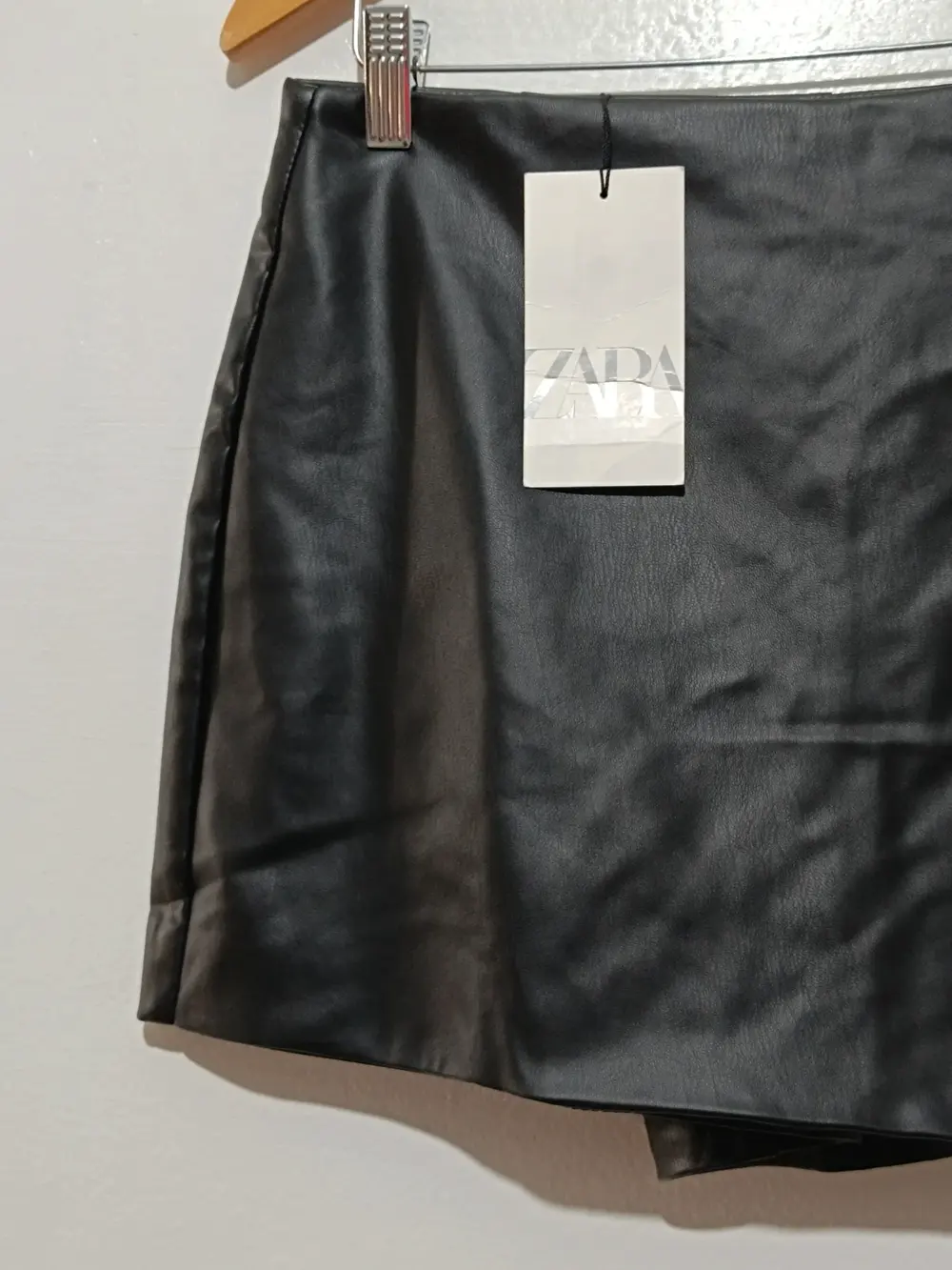 Mini falda cruzada Zara talla L, foto 2