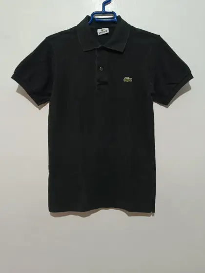 Polo manga corta Lacoste talla 2 equivale a una XS ver medidas