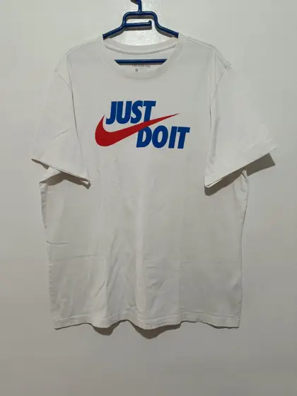 Camiseta manga corta Nike Just do It talla XL ver medidas
