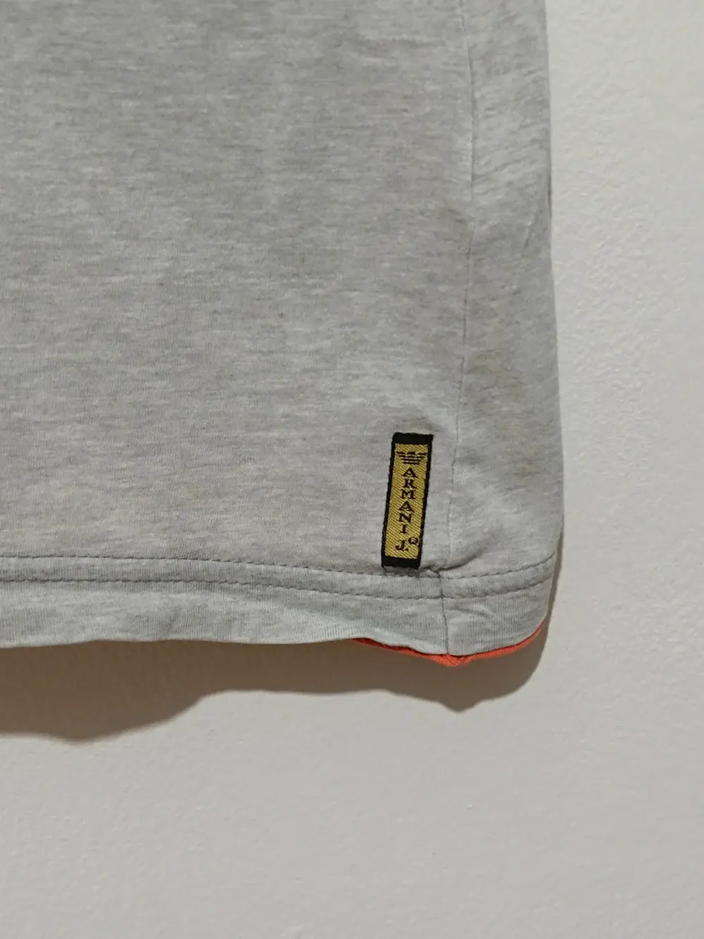 Camiseta manga corta Armani jeans Milano talla XL sirve para L ver medidas, foto 2