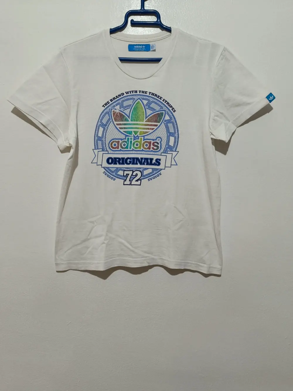 Camiseta gráfica Adidas originals talla S