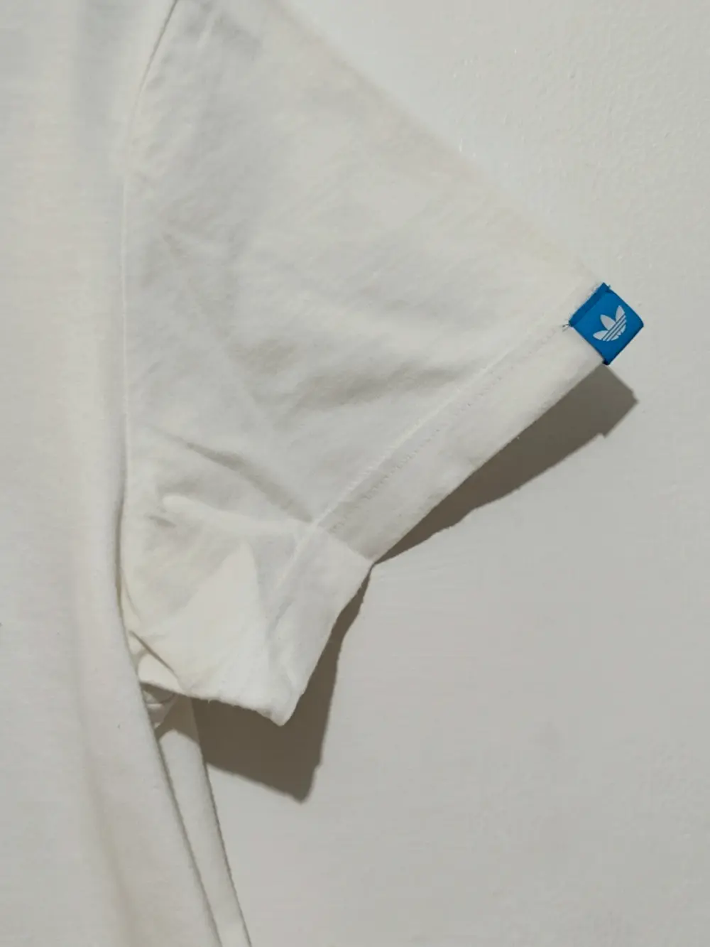 Camiseta gráfica Adidas originals talla S, foto 3
