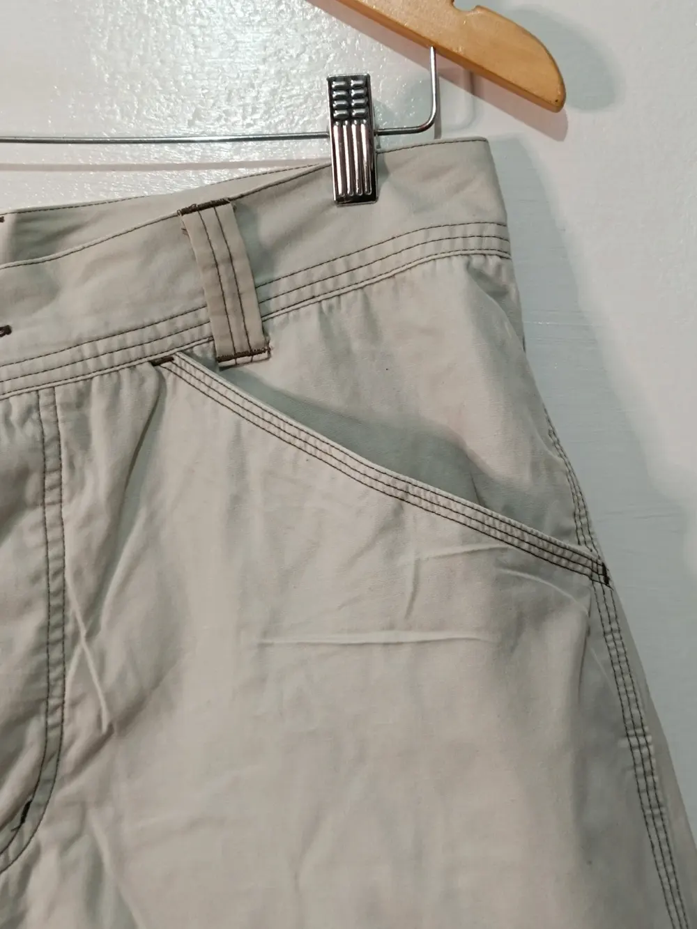 Pantalon Y2K corto Cargo Nike Acg talla 44 ver medidas, foto 3