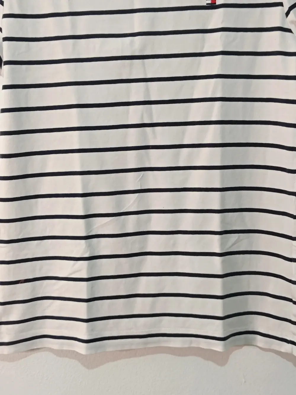 Camiseta a rayas Tommy Hilfiger talla S ver medidas, foto 2