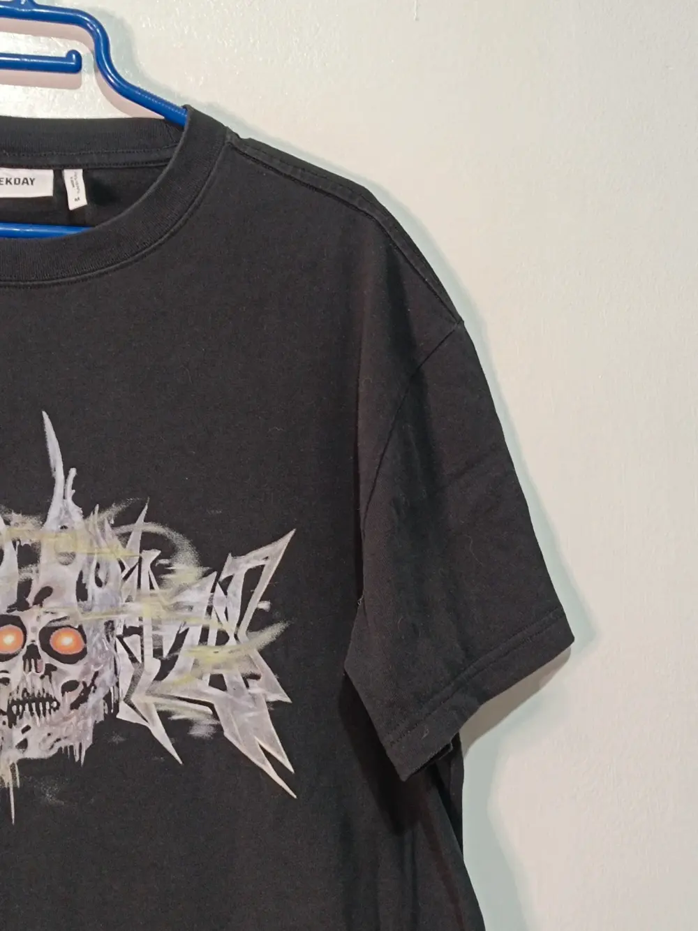 Camiseta manga corta estampado gráfico de cartel de gira de Weekday talla M, foto 2