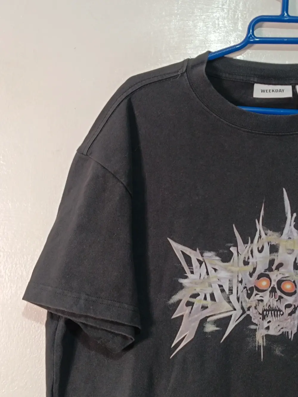 Camiseta manga corta estampado gráfico de cartel de gira de Weekday talla M, foto 3