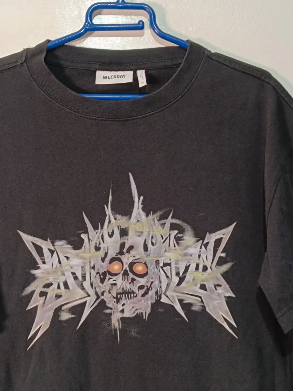 Camiseta manga corta estampado gráfico de cartel de gira de Weekday talla M, foto 4