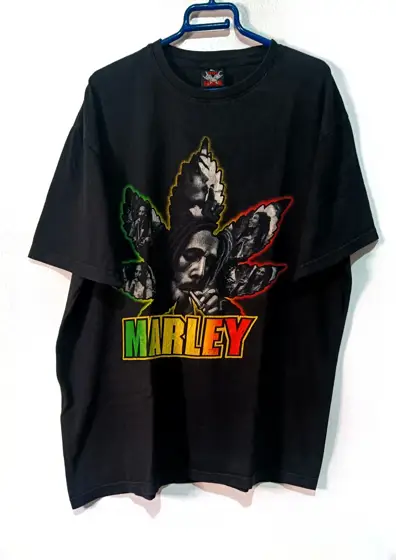 Camiseta manga corta vintage Y2K Bob Marley talla XL Hot Rock