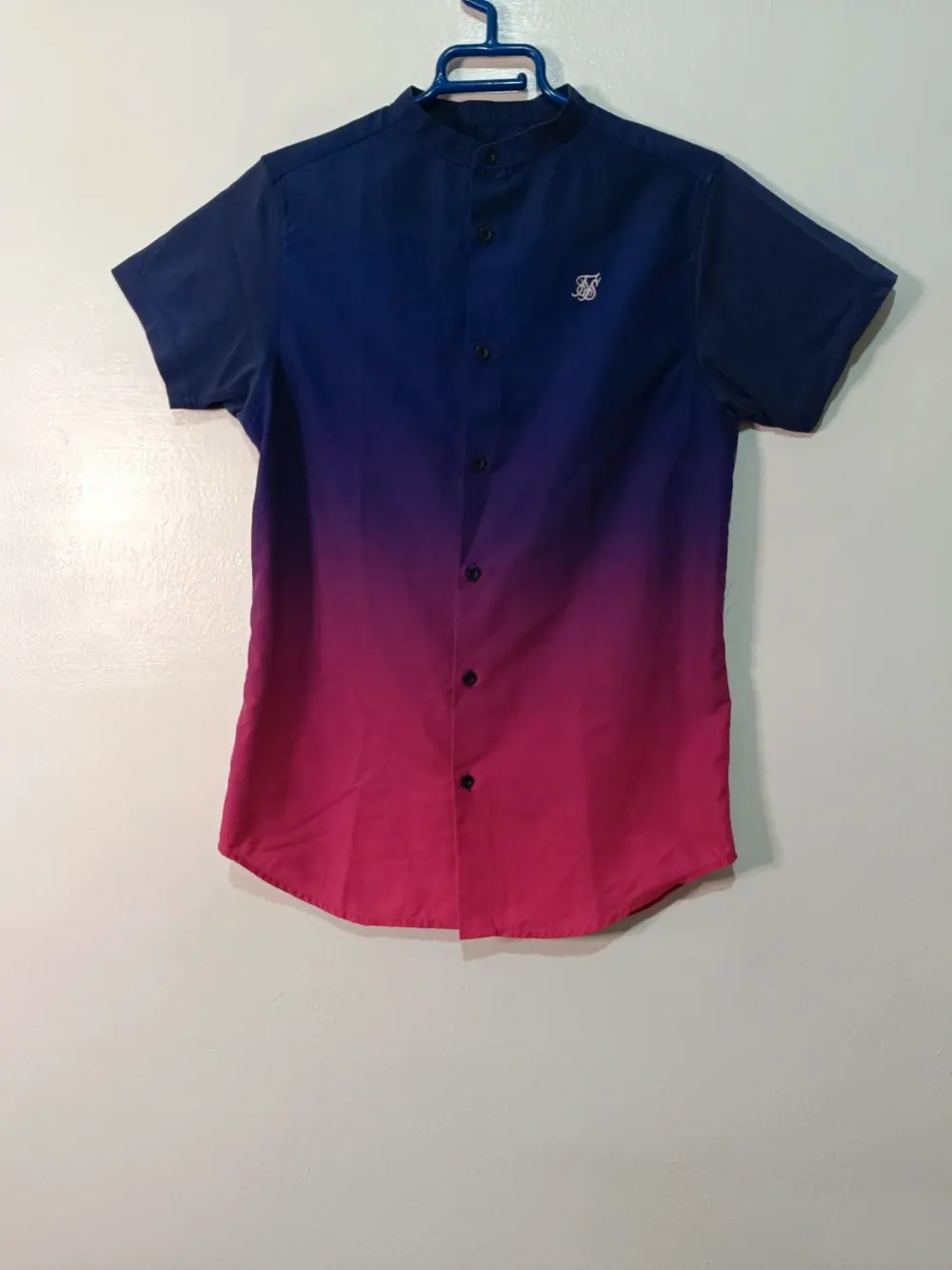 Camisa manga corta Siksilk Fade Grandad Navy & Neón talla XS ver medidas