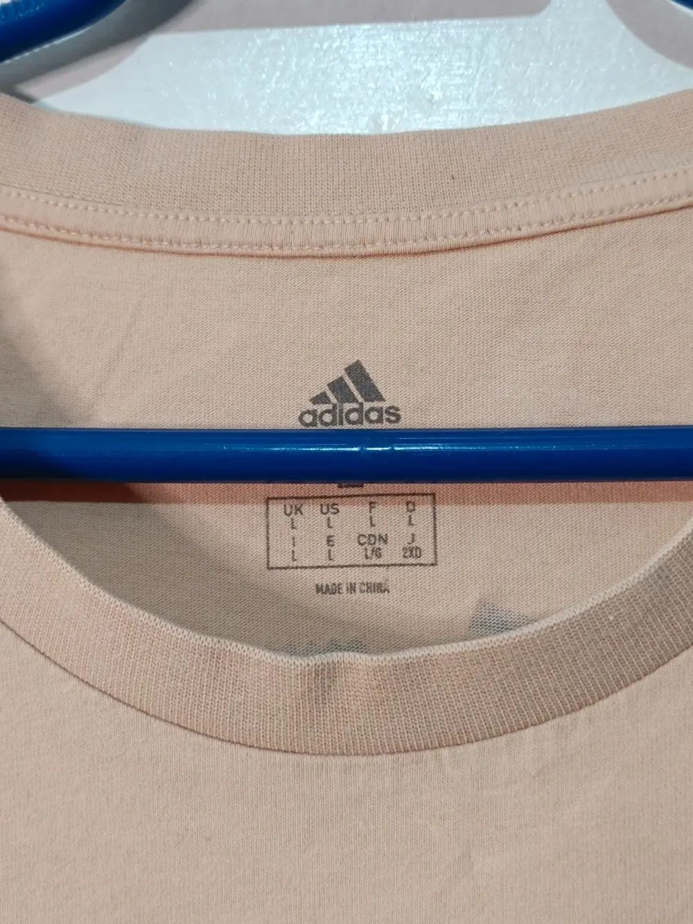 Camiseta manga corta Adidas Dame 7 Extply tee en color beige talla L ver medidas, foto 4
