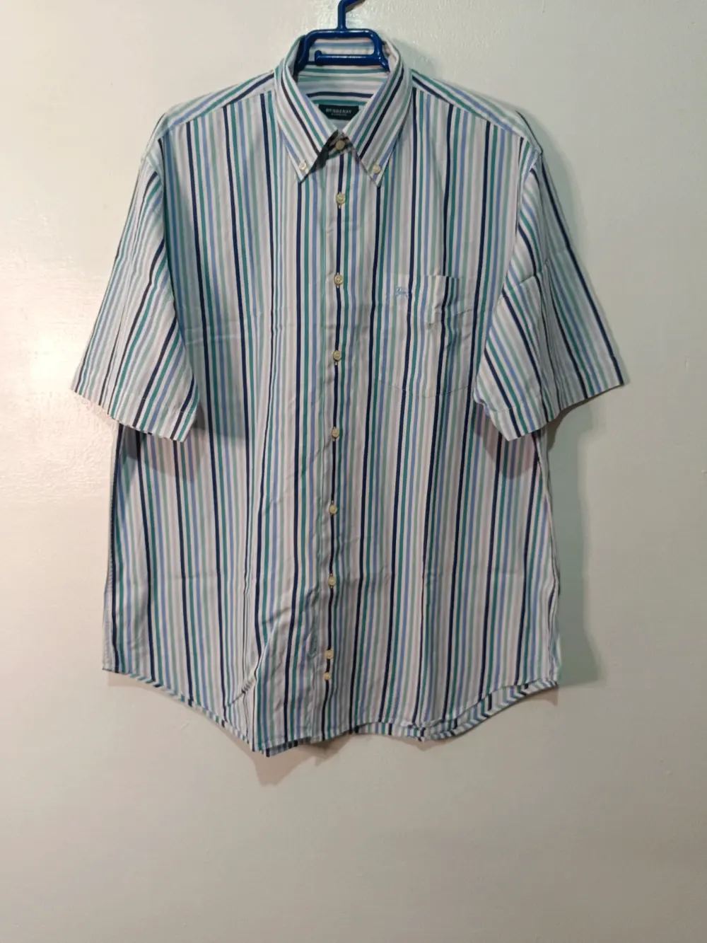 Camisa a rayas manga corta Burberry talla 5 equivale a una XL ver medidas