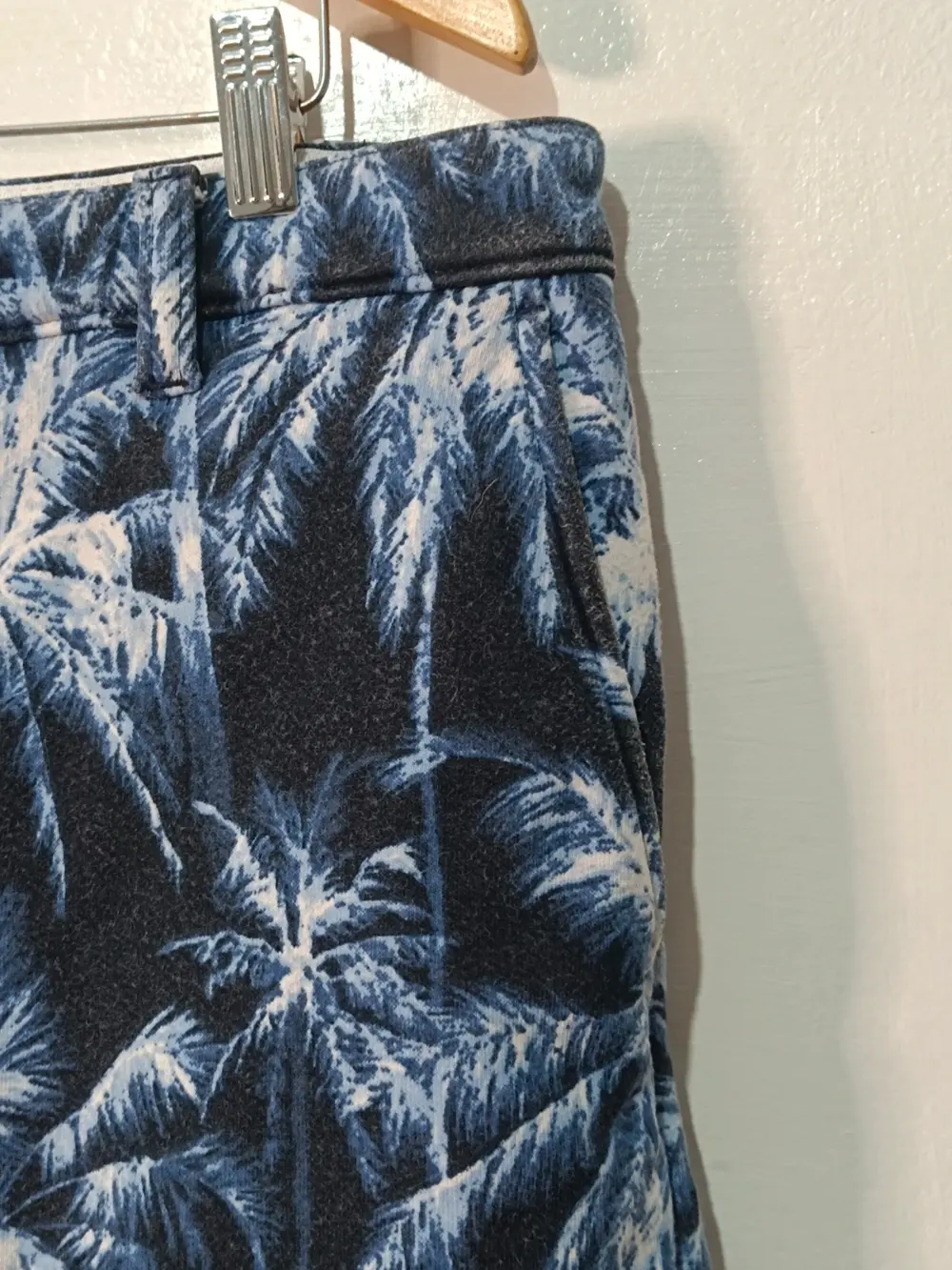 Pantalon corto Tommy Hilfiger Brooklyn Terry Palm Print talla 45 ver medidas, foto 4