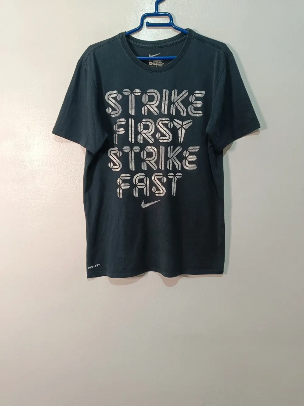 Camiseta Nike Kobe Bryant Strike First Strike Fast Dri Fit Lakers Vintage Y2K talla M